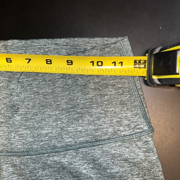 Aerie High Waisted Ruffle Side 25” L Leggings in Olive Green Size Medium EUC - Picture 6 of 8